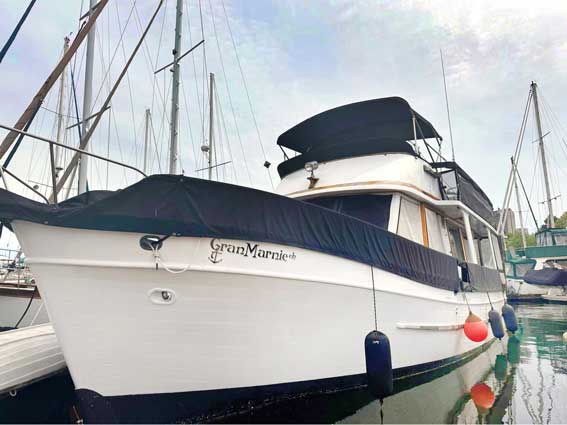 Universal Marine Europa-used yachts for sale