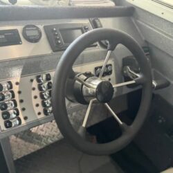 KingFisher 2725 cockpit