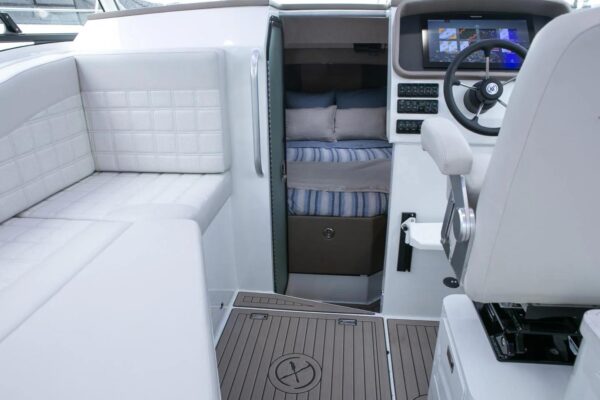 interior cabin extreme boats game king