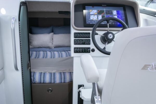 amenities and captain cabin extreme boats 986 game king