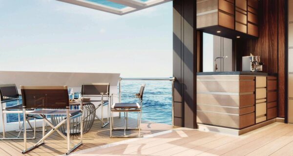 Super Yacht Heysea Asteria 142 front deck