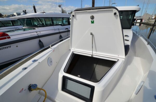 Axopar 37 Aft Cabin storage space