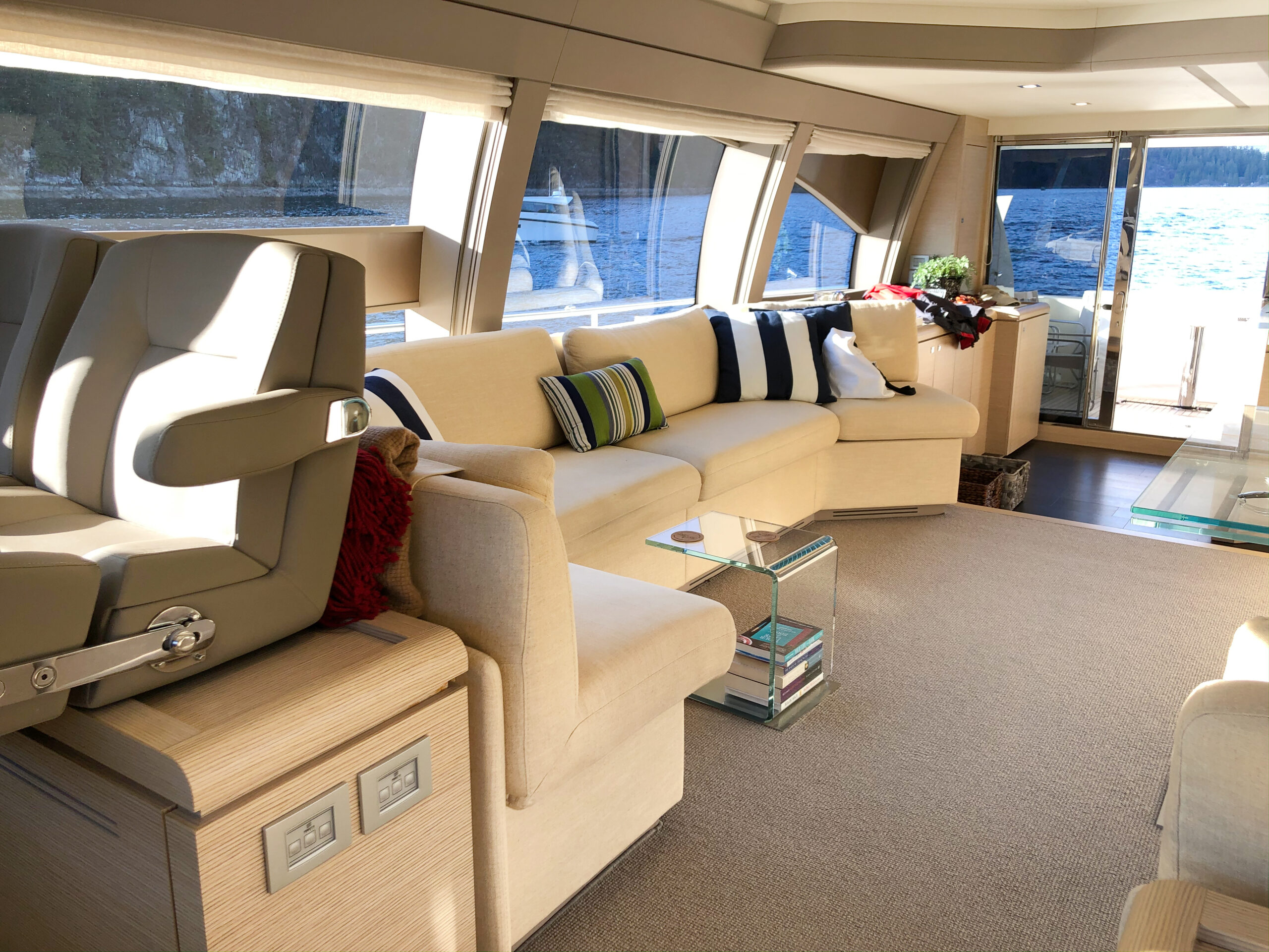 luxury yacht rentals in vancouver