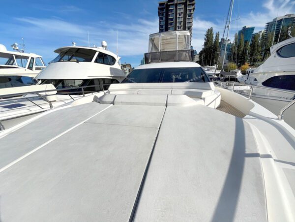 Used yacht for sale, Ferretti 550, front cushion