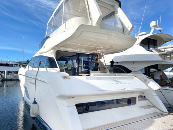 Used yacht for sale, Ferretti 550