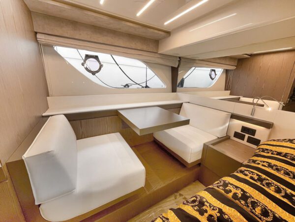 Used yacht for sale, Ferretti 550, master bedroom