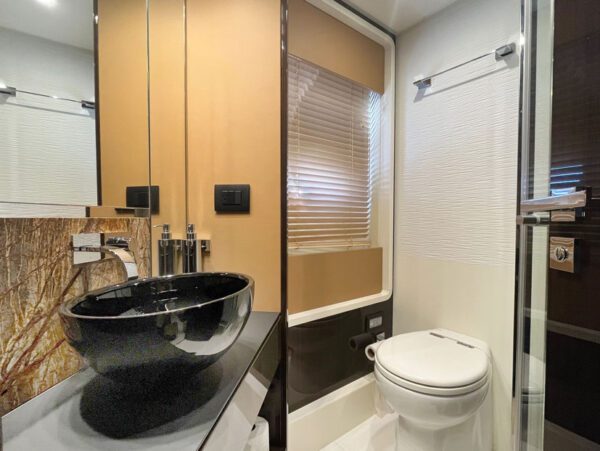 Azimut 77S crew bedroom washroom