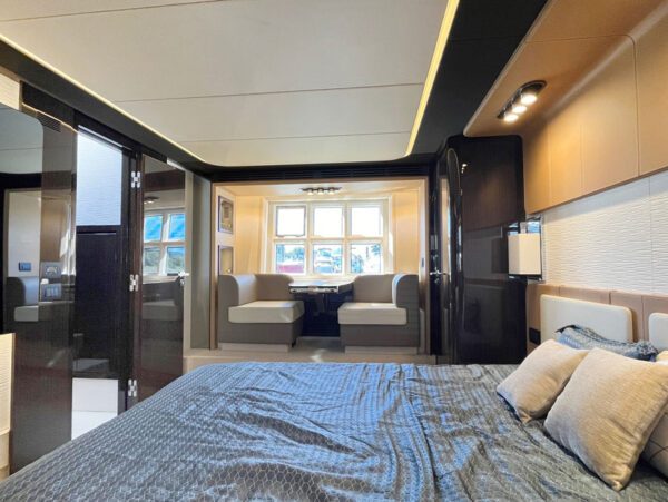 Azimut 77S master bedroom whole view