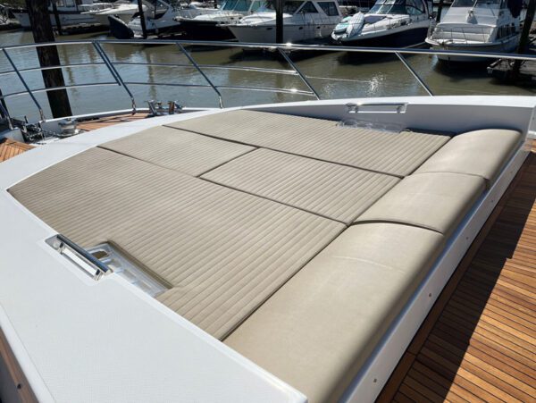 Azimut 77S front cushion