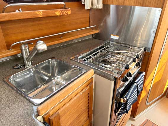 Ranger Tugs R27 cabin galley